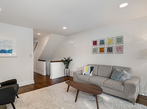 5th image of 1817 N Dayton St