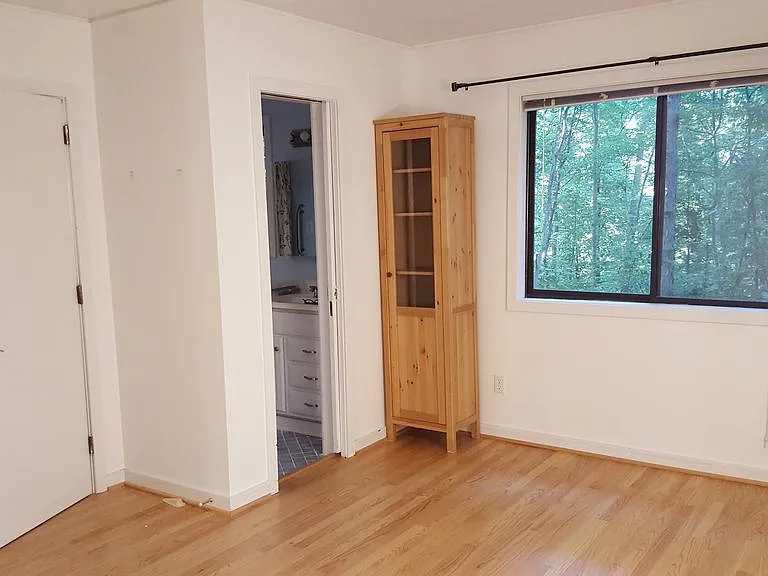 308 Eastwood Rd #B — Photo 8