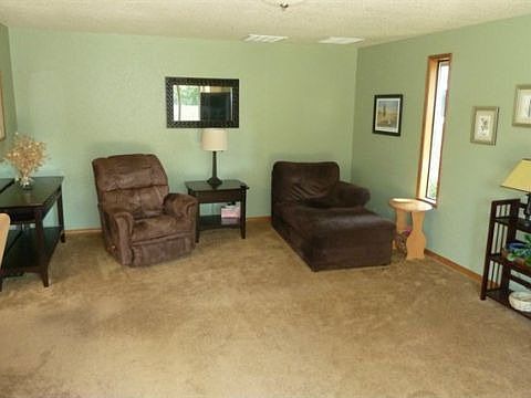 4th image of 5045 Laura Ct SE