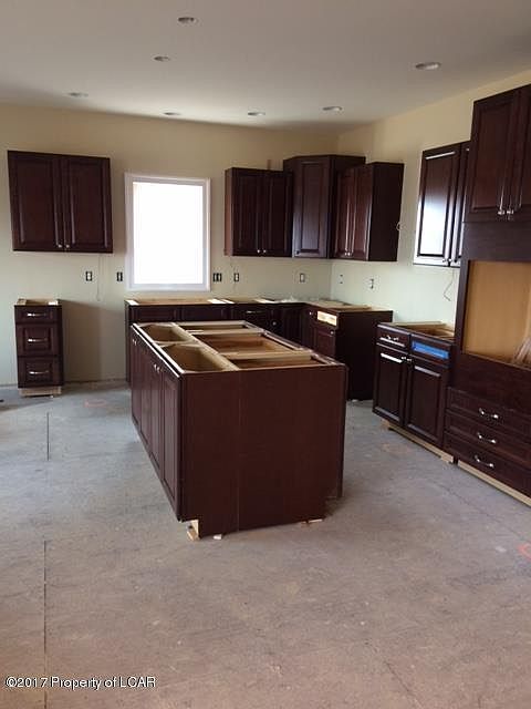 2nd image of 1704 Robinson Close