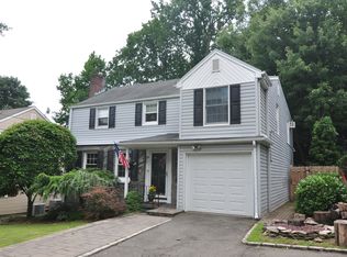 59 Brunswick Rd, Cedar Grove, NJ 07009