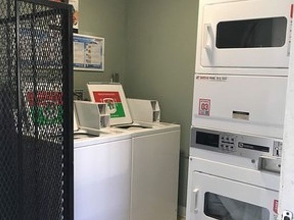 5th image of 737 W 5th St APT 13