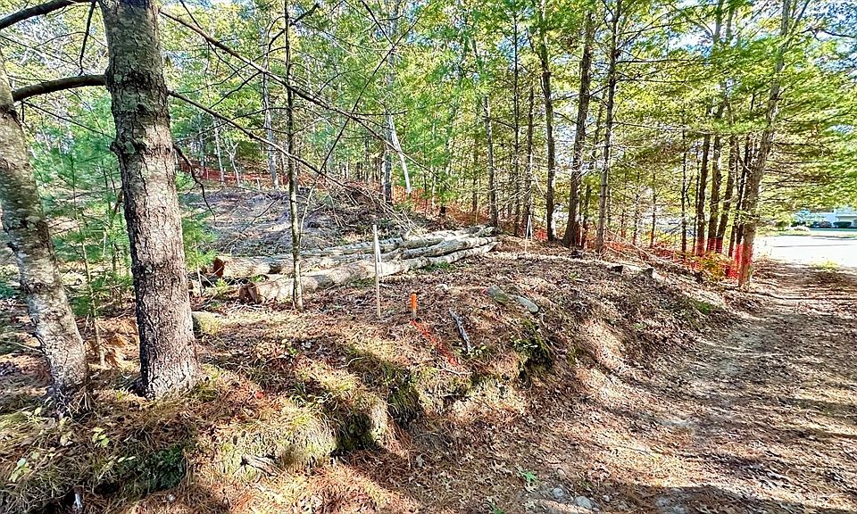 1st image of 221 Beaver Dam Rd