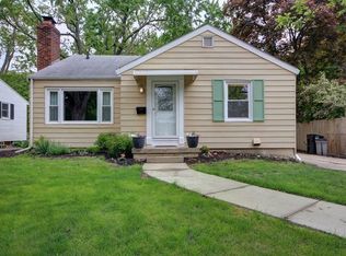 704 W John St, Champaign, IL 61820