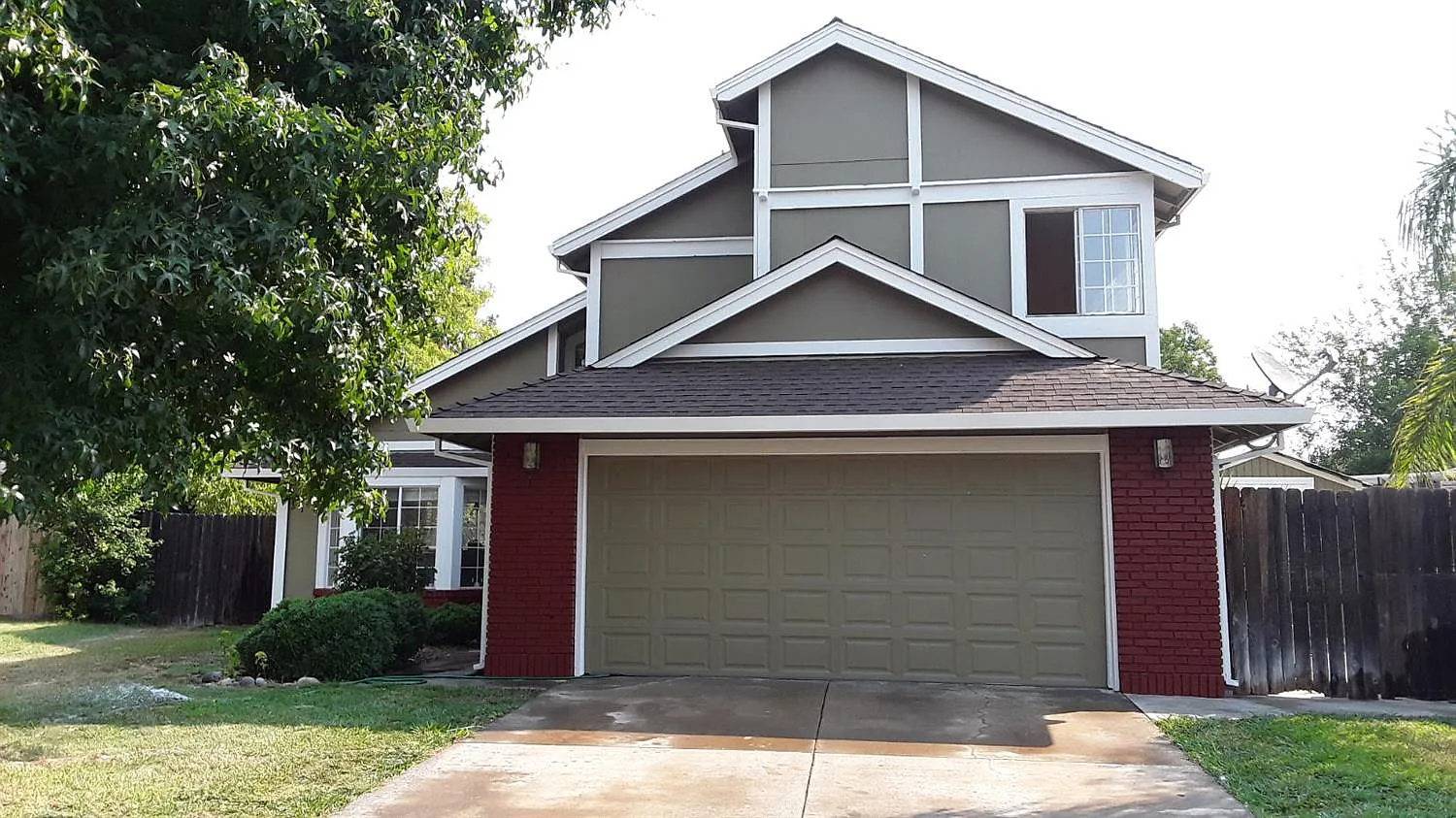 1052 Andy Cir photo 1