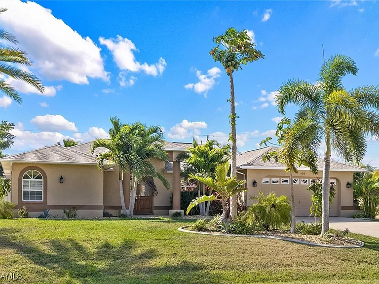 4810 SW 25th Pl — Photo 4