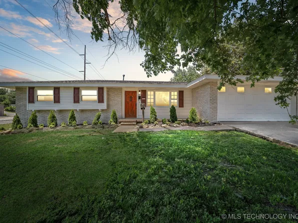 572 N 28th West Pl, Tulsa, OK 74127