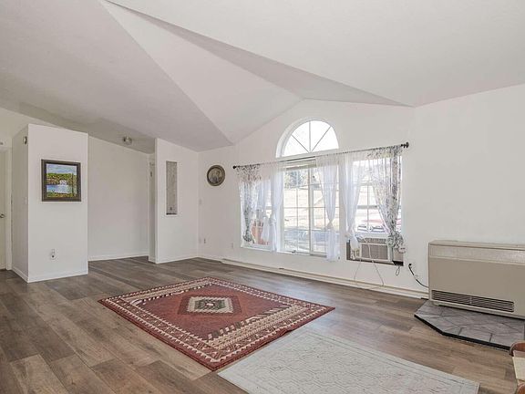 4th image of 5309 Blue Mountain Dr