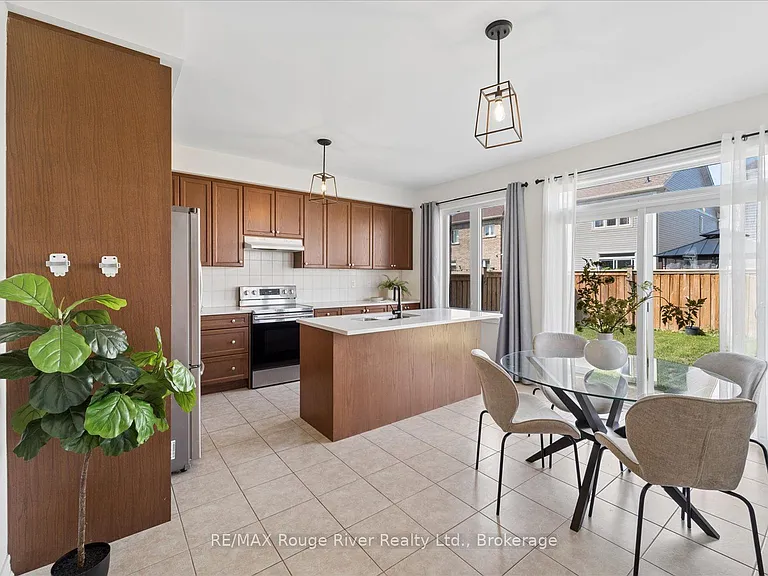 12 Bill Hutchinson Cres — Photo 20