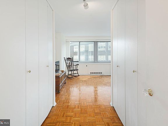 2nd image of 2401 Pennsylvania Ave APT 3C49