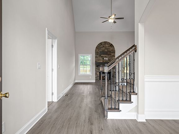 4th image of 1182 Gardenia Ln