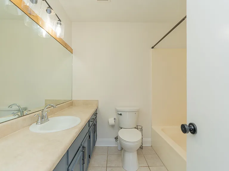 7830 Cove Ridge Dr — Photo 8