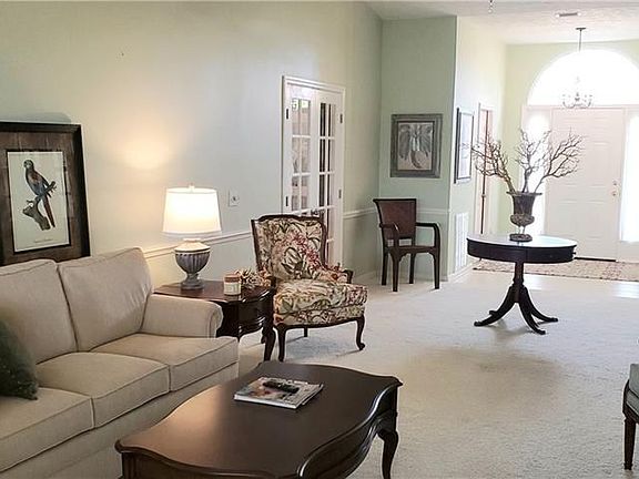 2nd image of 867 Lake Orchid Cir #867