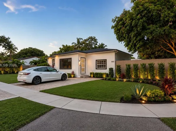 1090 NW 134th St, North Miami, FL 33168