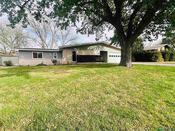 2nd image of 1214 Cedar Dr