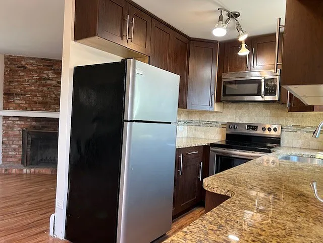 2700 S Holly St #219 — Photo 8
