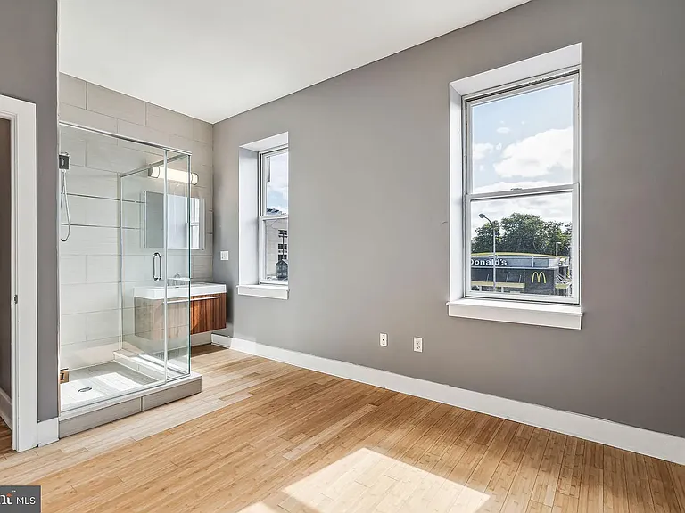 3146 N Broad St #B — Photo 5