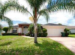 7107 Summit Dr, Winter Haven, FL 33884