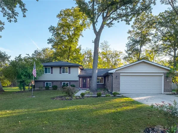 3194 Kingfisher Pl, Dayton, OH 45431