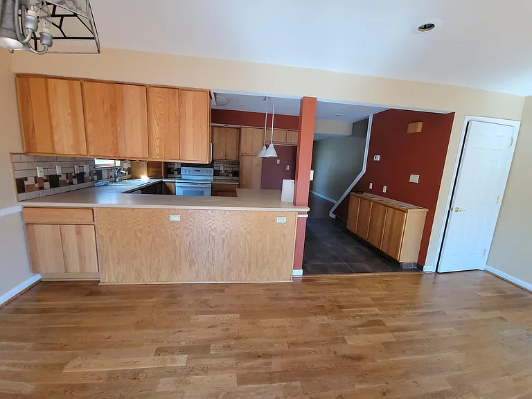 208 Prospect Ave — Photo 19