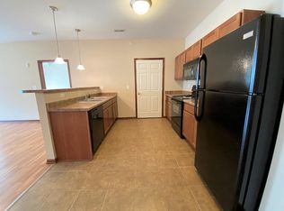 6330 NW 106th St, Johnston, IA 50131