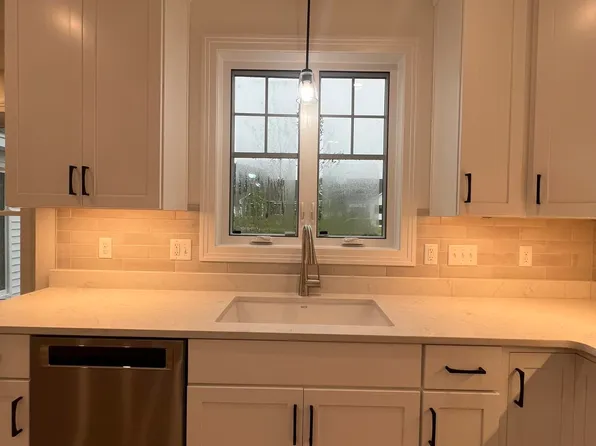 207 Sage Lane #48, Portsmouth, NH 03801