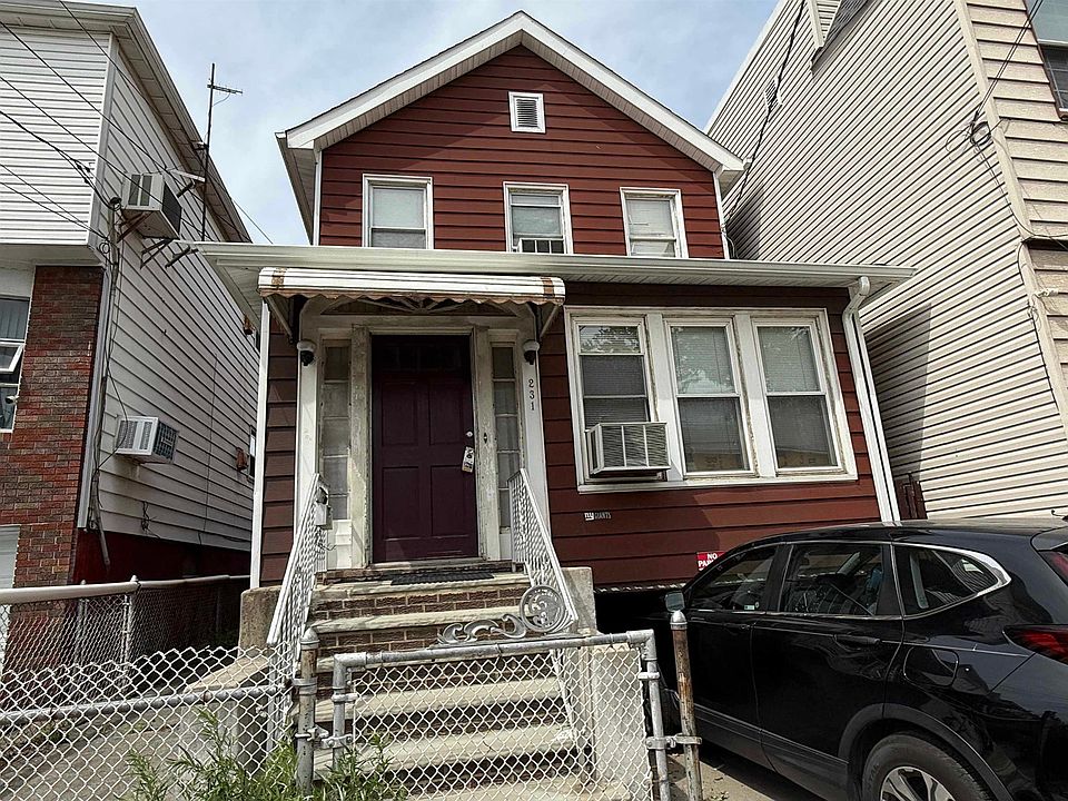 1st image of 231 Linden Ave