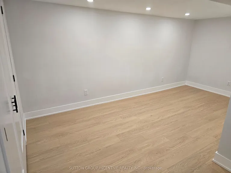 69 Marlin Ct — Photo 36
