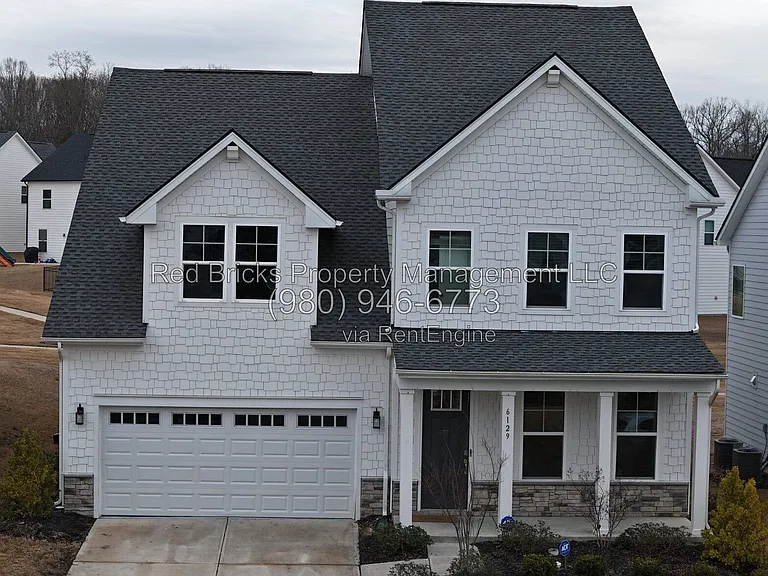 6129 Alsace Ln — Photo 2