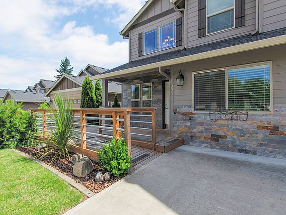 2nd image of 4905 NE 29th Ave