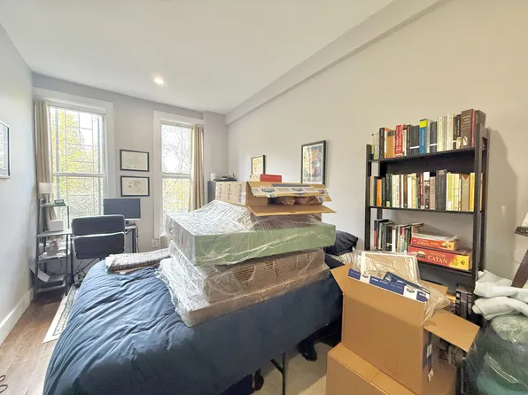 147 Bleecker Street image 5 of 8