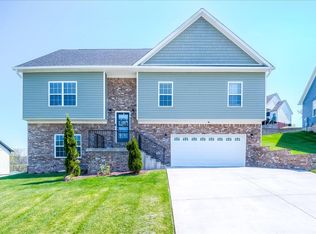 110 Hackberry Ct, Frankfort, KY 40601