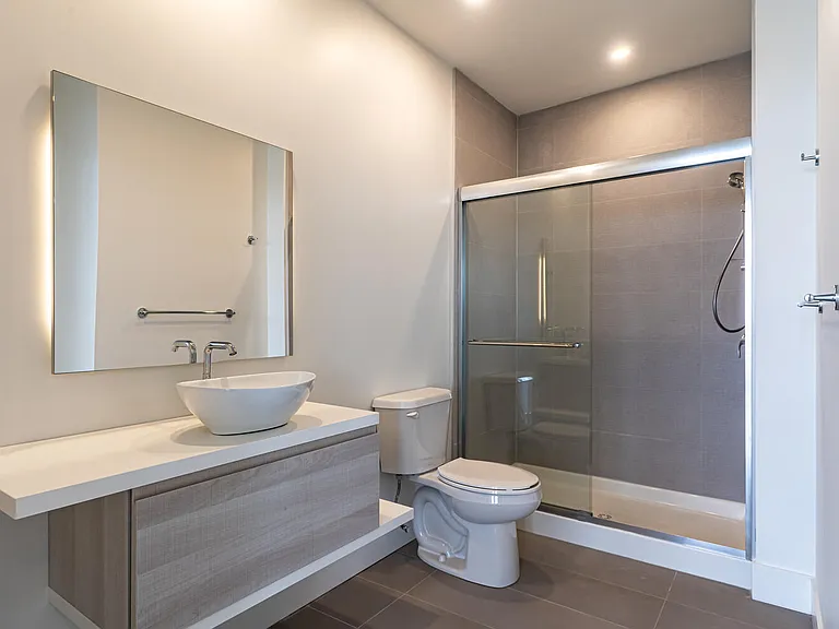 172 Wentworth Dr — Photo 45