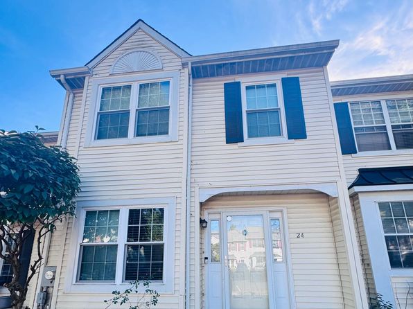 24 Liberty Dr
