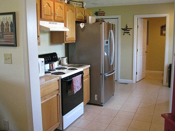 5th image of 125 Savilla Dr