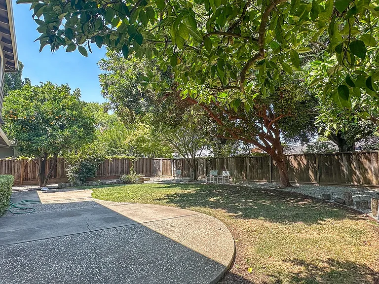 1791 Grace Ave — Photo 14