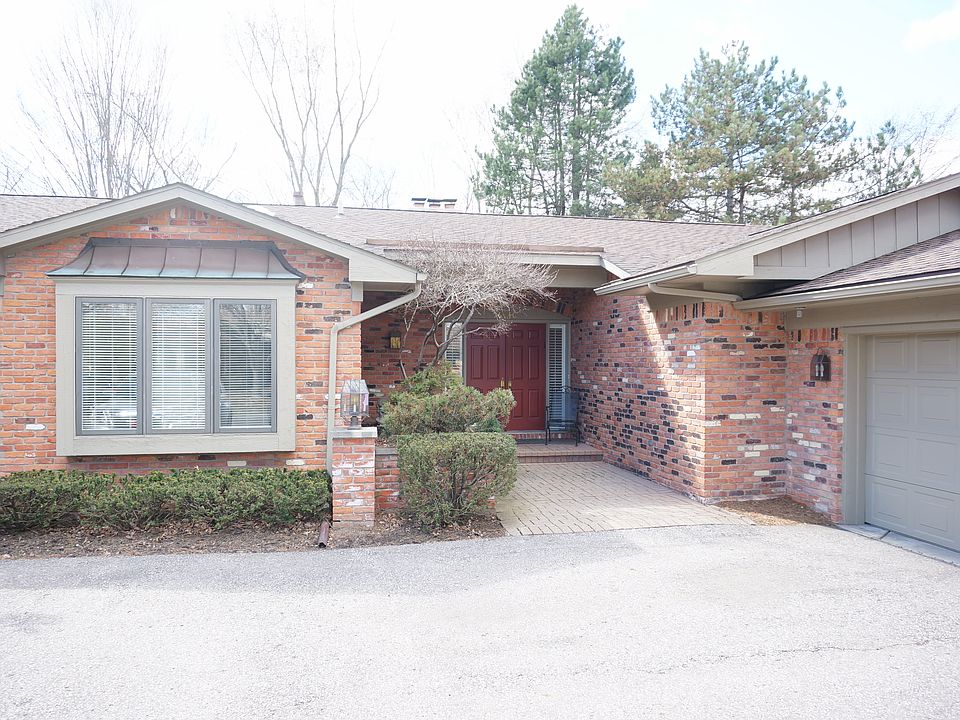 1st image of 6340 Drakeshire Ln #1