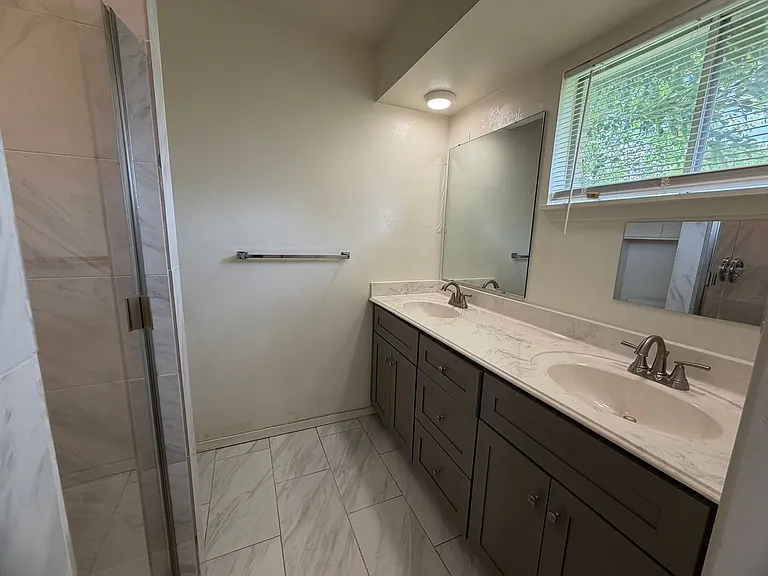3403 Colony Dr — Photo 15