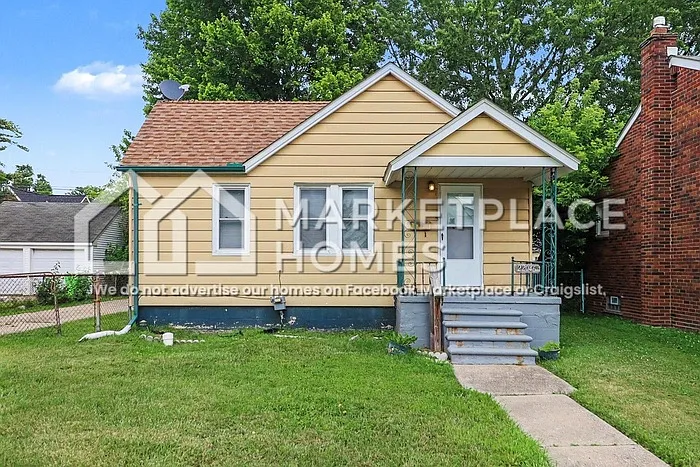 22046 Birchwood Ave — Photo 1