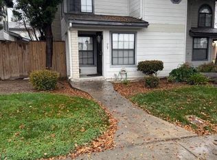 505 S Del Norte Ave, Kerman, CA 93630