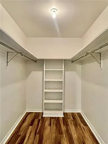 921 Ridgelake Dr — Photo 19