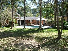 1st image of 3414 Oak Dr