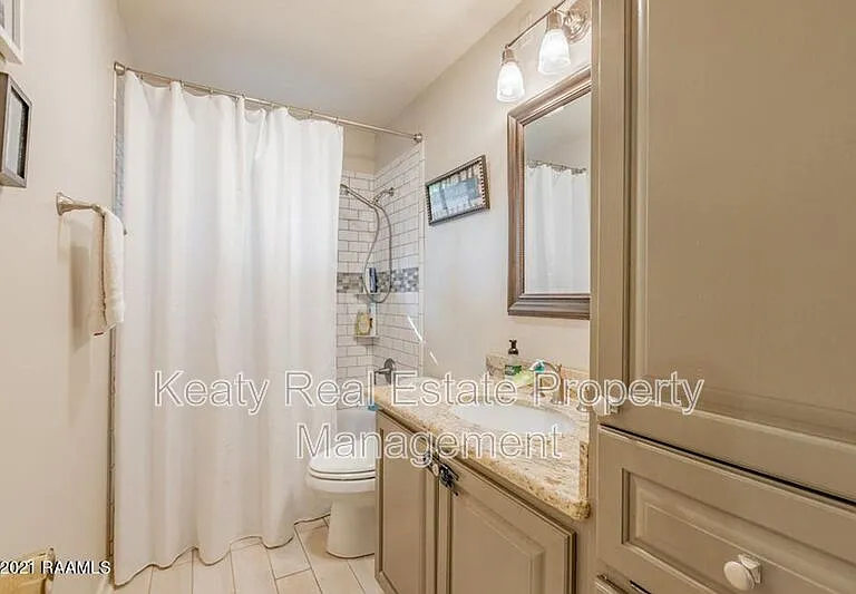 214 Dover Dr — Photo 10
