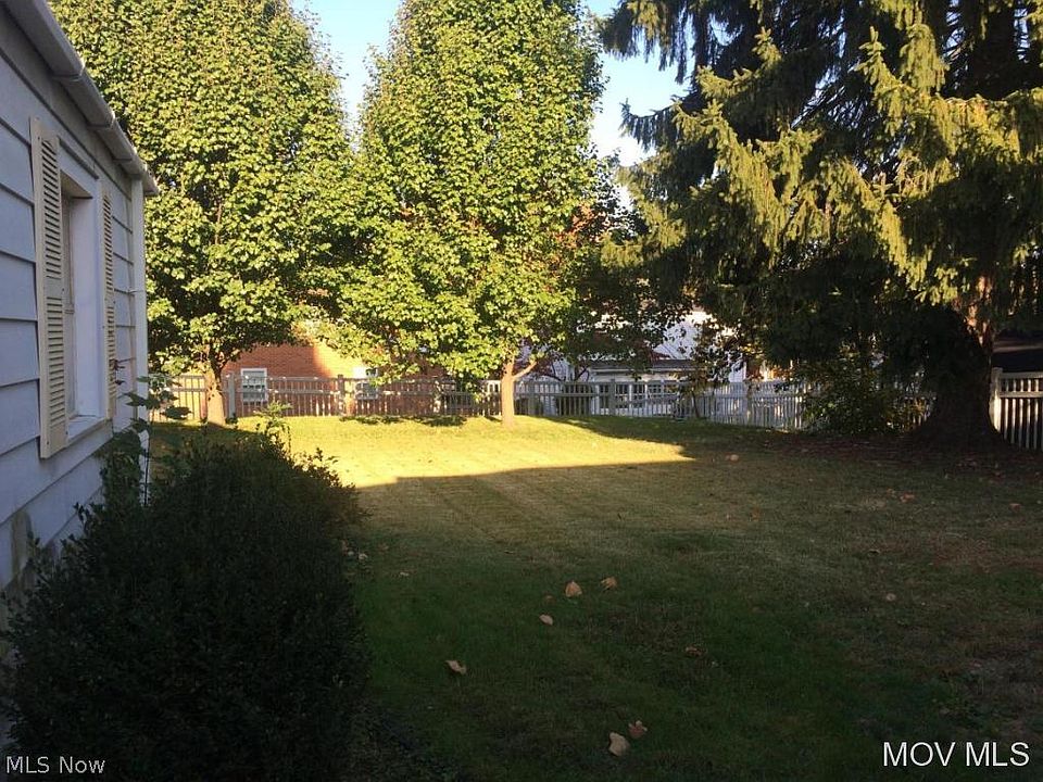 2nd image of 3407 N Avery St