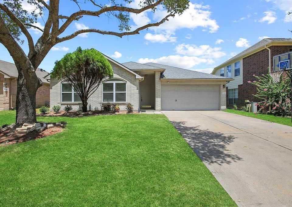 1st image of 3314 Foursome Ln
