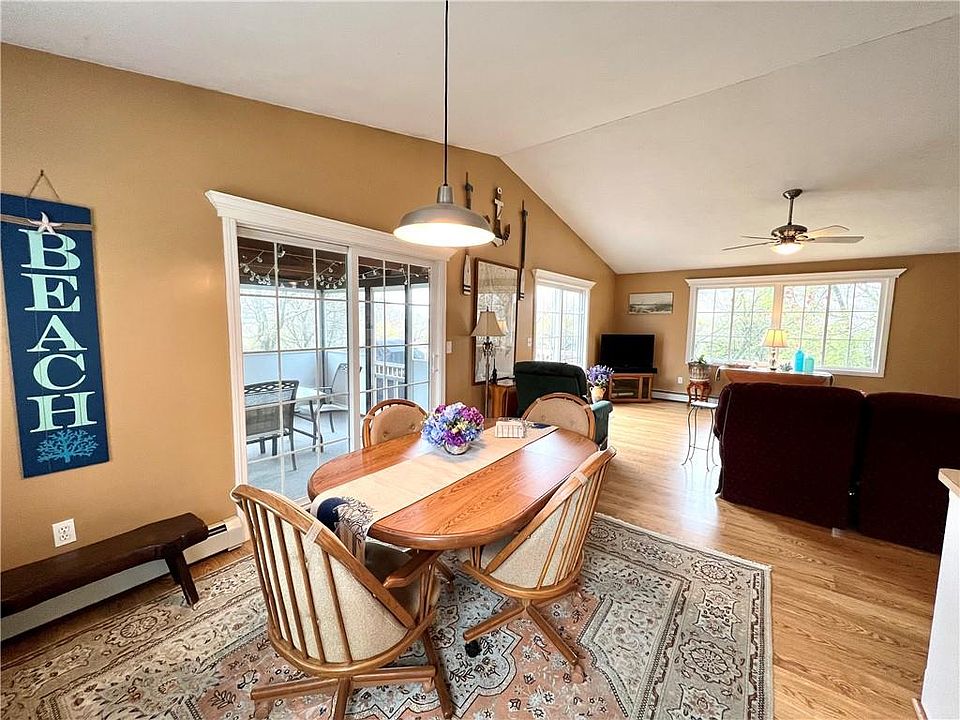 45 Daniel Ave Prudence Island, RI, 02872 Apartments for Rent Zillow