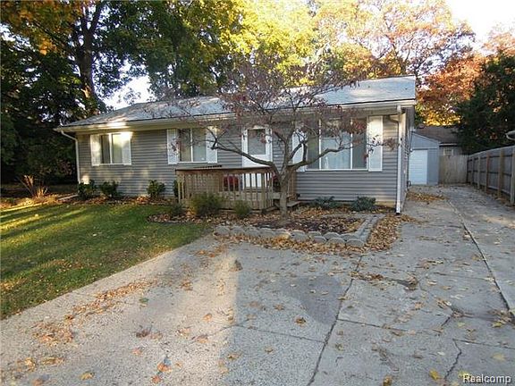 4th image of 2670 Grandview Blvd