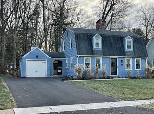 169 Holland Ln, East Hartford, CT 06118