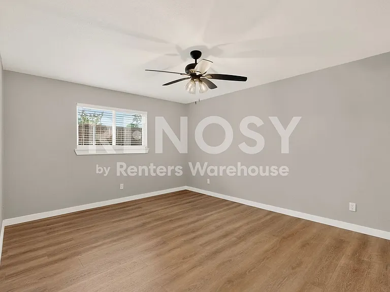 507 S Spring Creek Dr — Photo 25