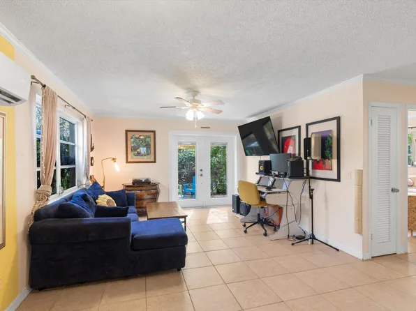 29284 Coconut Palm Dr, Big Pine Key, FL 33043